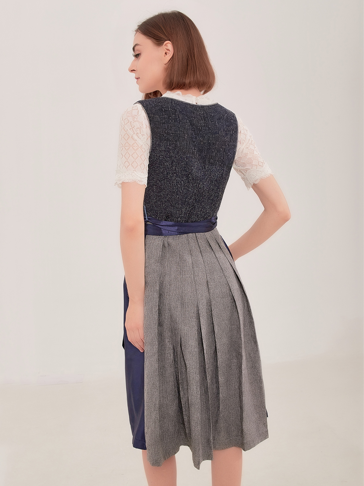 Stilvolles Dirndl in Blau