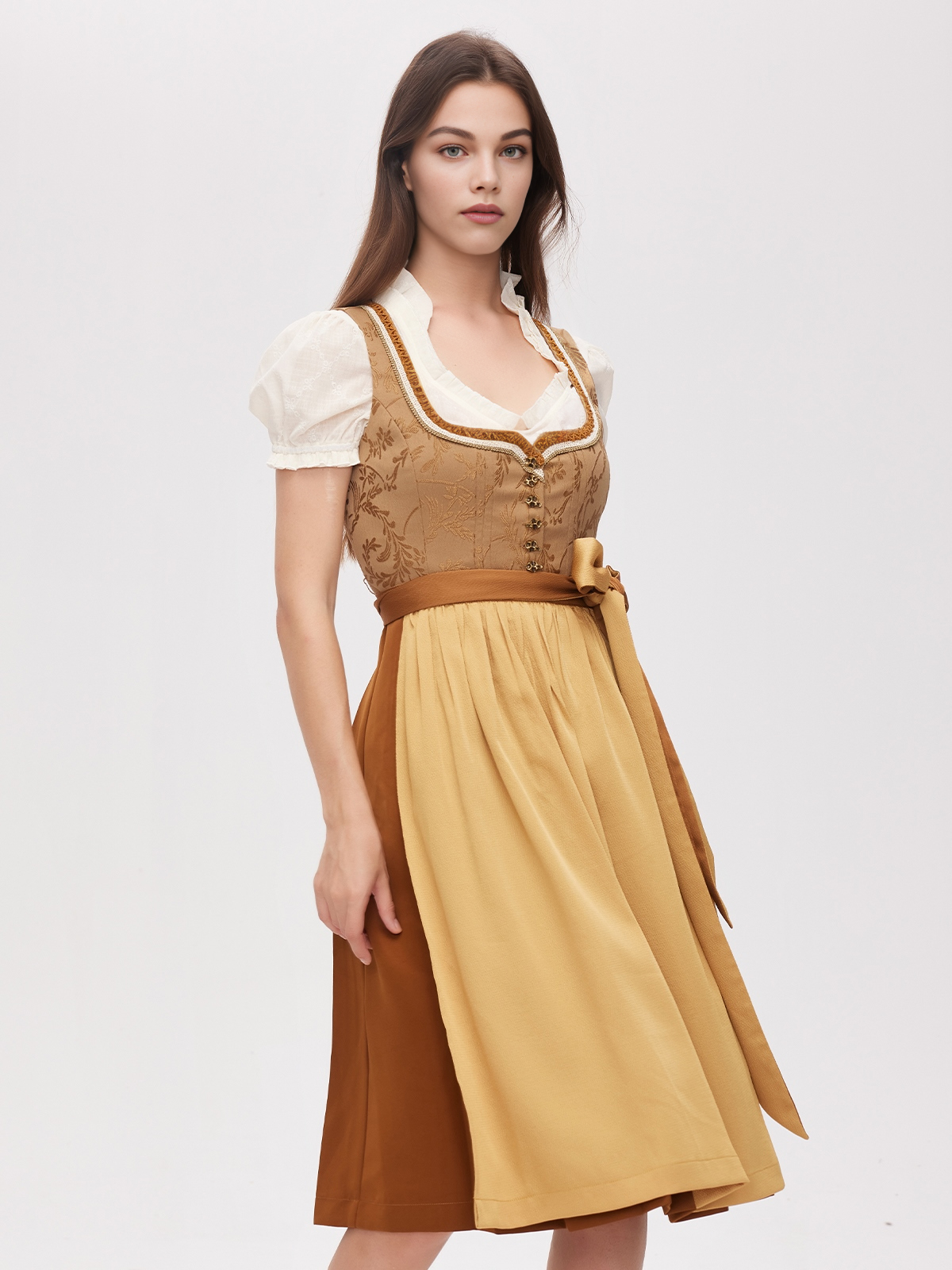 Ehreer Dirndl in Gelb – ein Blickfang für jeden Anlass