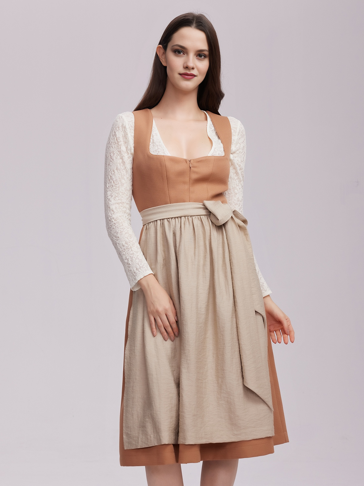 Dirndl in Orange – perfekt für Herbstfeste