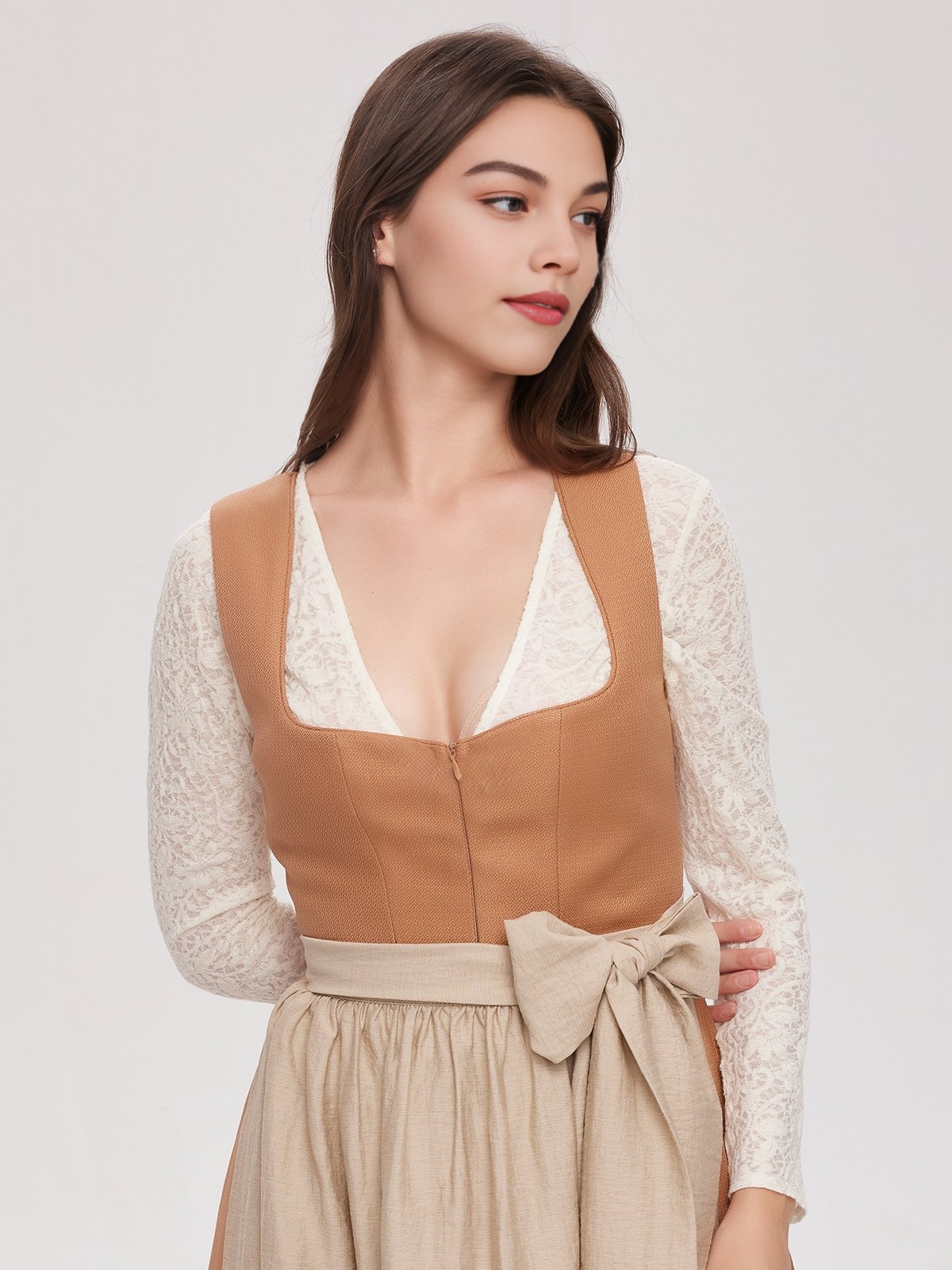 Strickjacke zu Dirndl in Orange