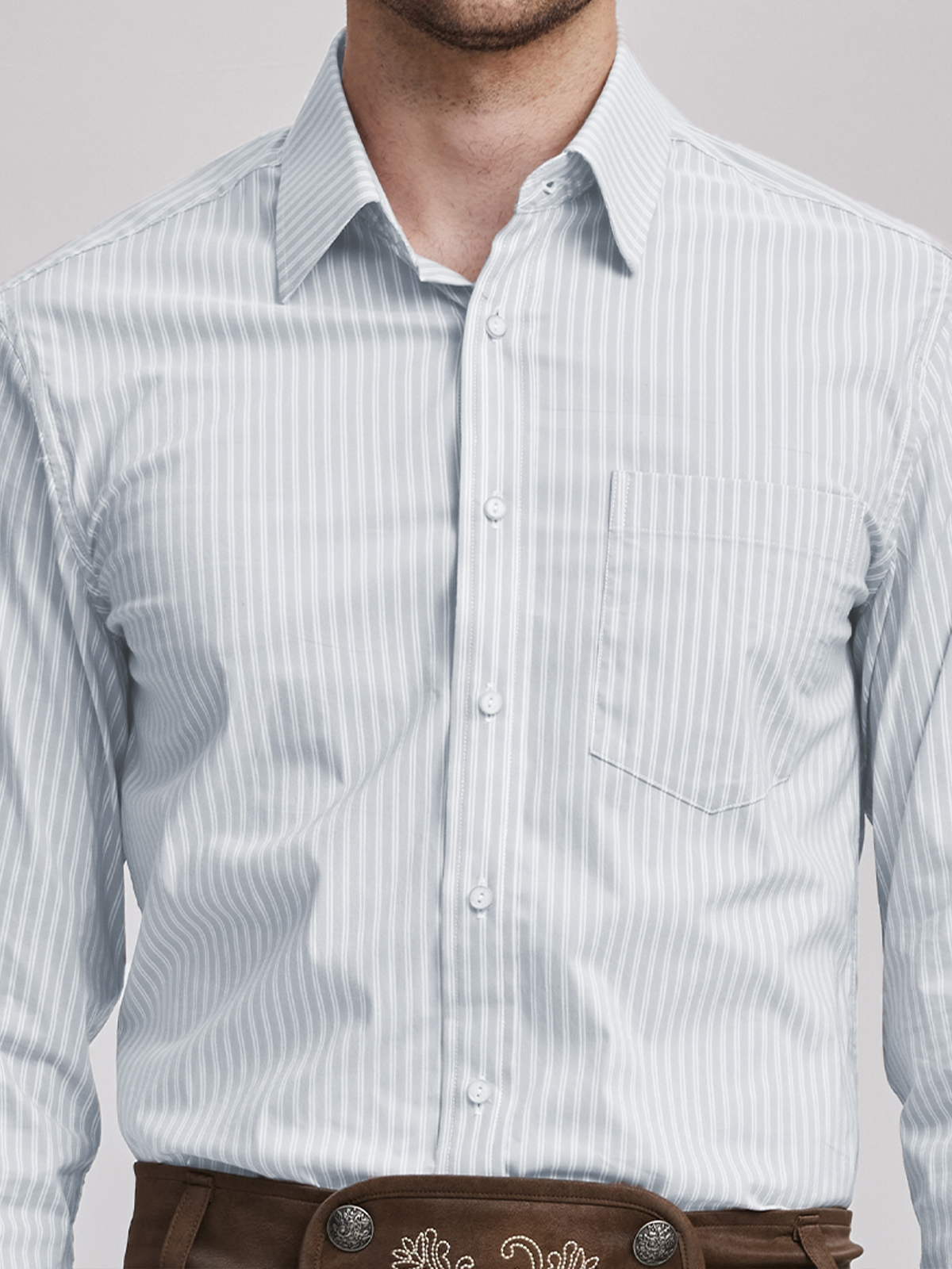 Elegantes beiges Dirndl